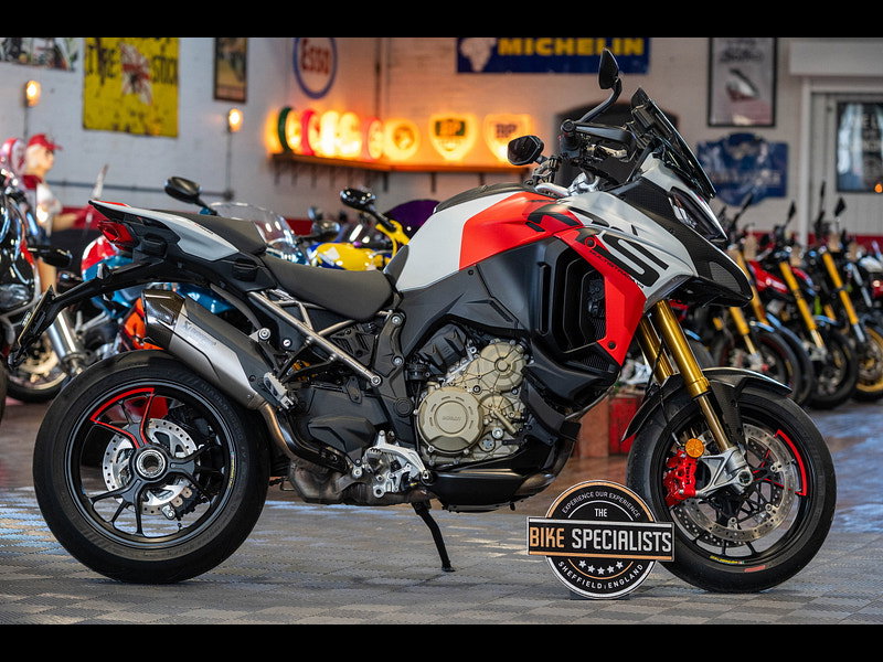 DUCATI Multistrada V4 RS *Akrapovic exhaust*  0dr Manual 2026