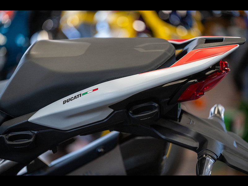DUCATI Multistrada V4 RS *Akrapovic exhaust*  0dr Manual 2026