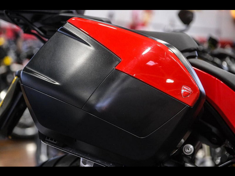 DUCATI Multistrada V2 *Multistrada V2 S - Panniers - Navigation- Warranty* 0dr Manual 2026