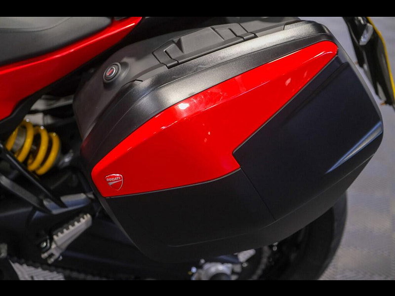 DUCATI Multistrada V2 *Multistrada V2 S - Panniers - Navigation- Warranty* 0dr Manual 2026