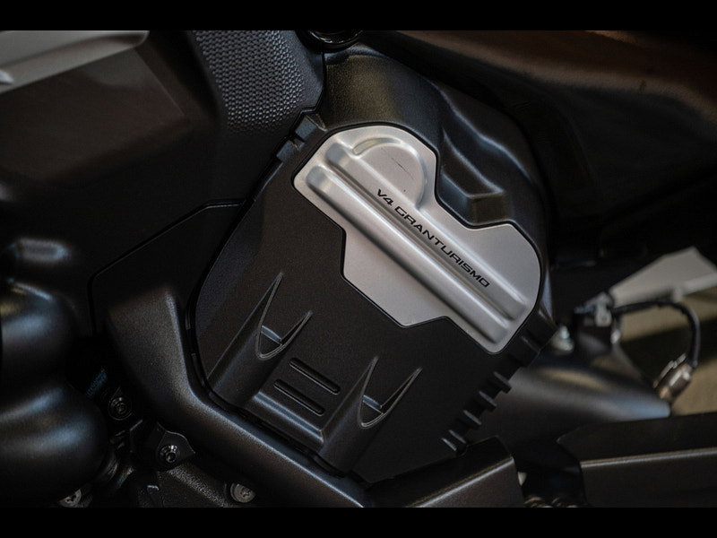 DUCATI Diavel V4 1158  0dr Manual 2026