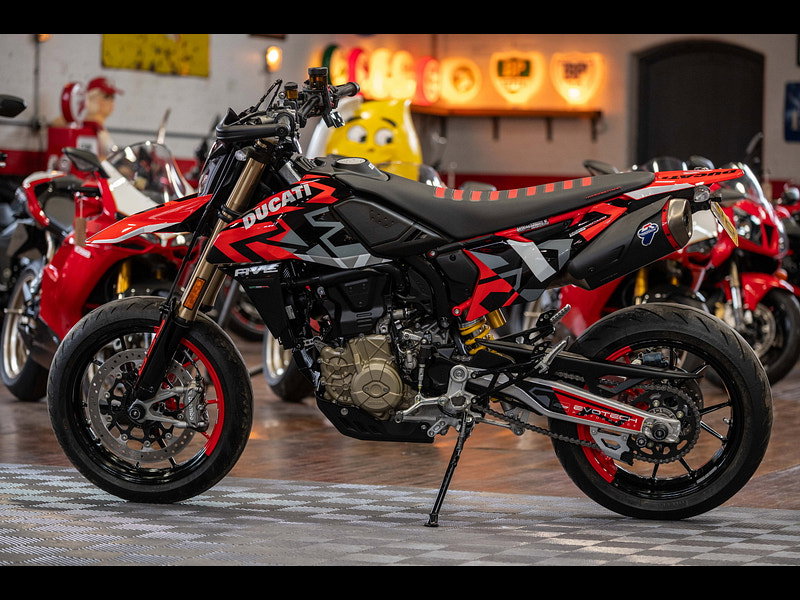 DUCATI Hypermotard 698 *Low Mileage - Stunning Example* 0dr Manual 2026
