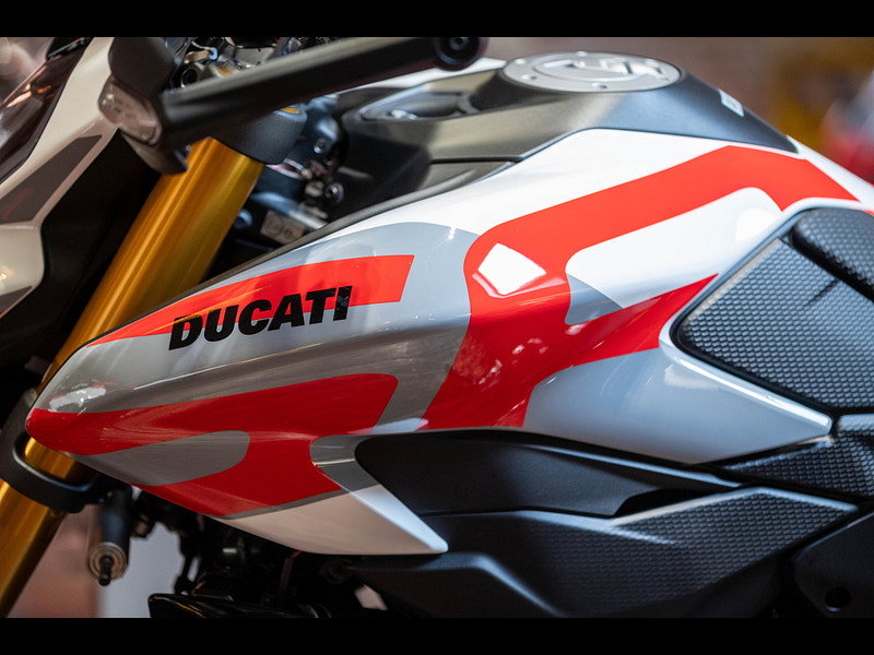 DUCATI Hypermotard v2 *The Latest Hypermotard V2 SP* 0dr Manual 2026
