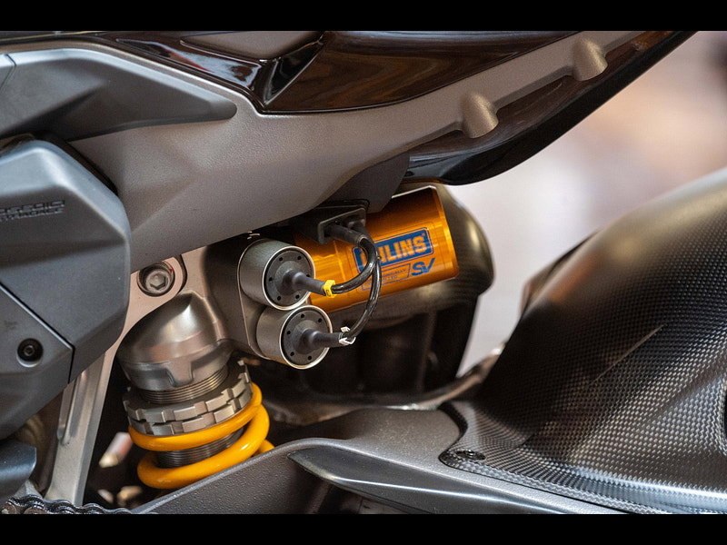 DUCATI Panigale V4 1103 Tricolore N0. 471/1000 0dr Manual 2026