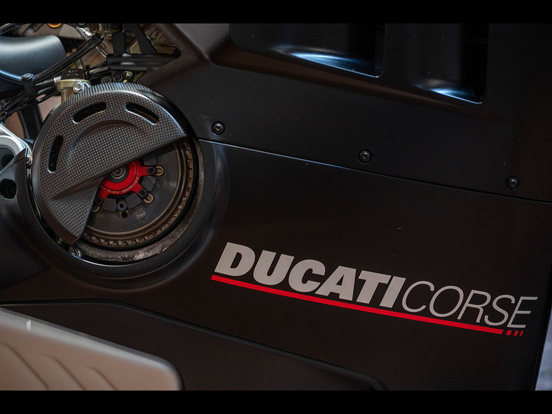 DUCATI Panigale V4 SP *Outstanding Original Example* 0dr Manual 2026