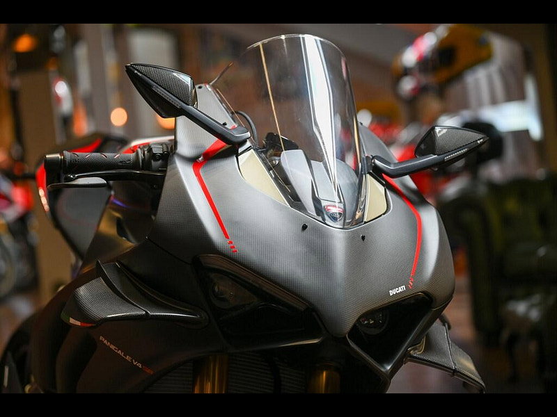 DUCATI Panigale V4 SP *Ultimate Specification - Low Mileage * 0dr Manual 2026
