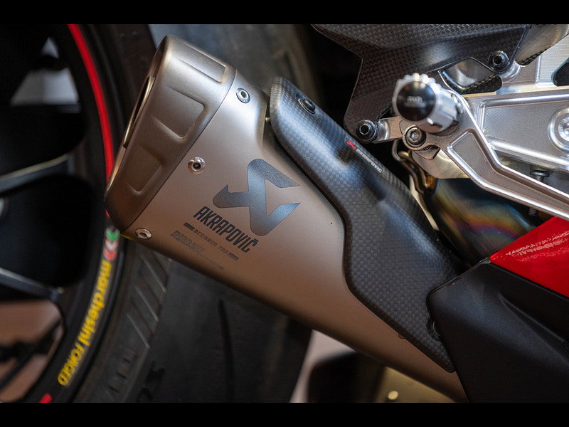 DUCATI Panigale V4 *Speciale - Amazing Example* 0dr Manual 2026