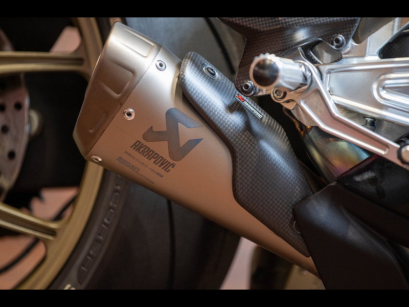 DUCATI Panigale V4 *V4S 916 Foggy 25th Anniversario - Full Akrapovic Race System* 0dr Manual 2026