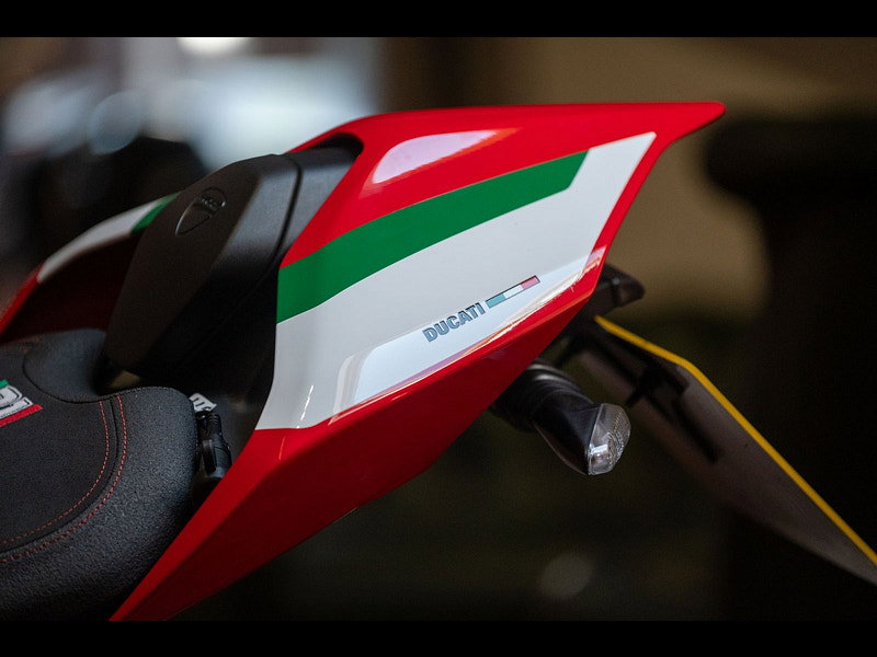 DUCATI Panigale V2 *Just 403 Miles From New* 0dr Manual 2026