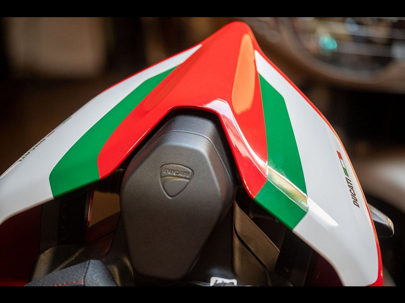 DUCATI Panigale V2 *Just 403 Miles From New* 0dr Manual 2026