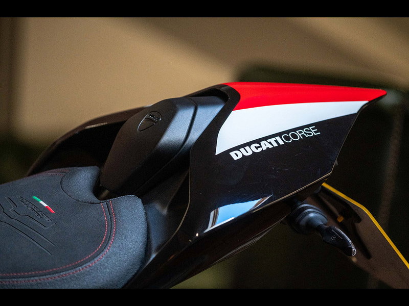 DUCATI Panigale V2 Final Edition *Low Mileage - Stunning*   0dr Manual 2026