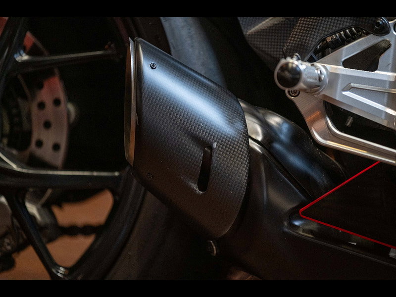 DUCATI Panigale V2 Final Edition *Low Mileage - Stunning*   0dr Manual 2026
