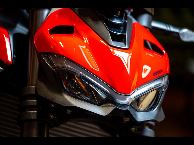 DUCATI Streetfighter V2 *1 Owner - Original Example* 0dr Manual 2026