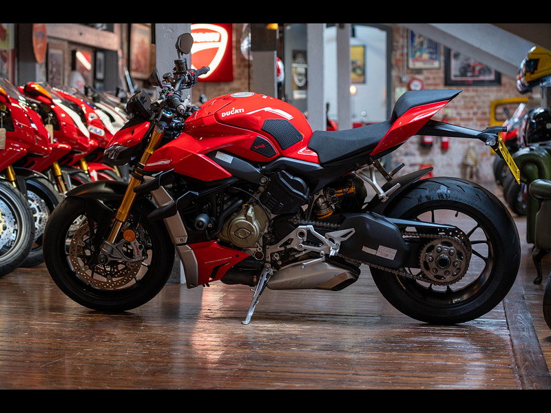 DUCATI Streetfighter V4S *1 Former Keeper - Low Mileage* 0dr Manual 2026