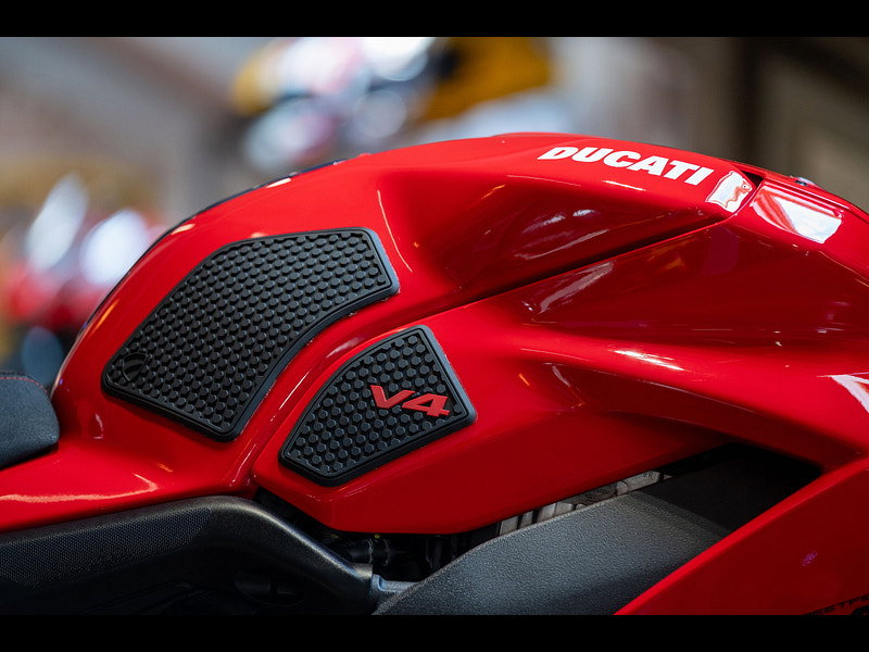 DUCATI Streetfighter V4S *Lots Of Upgrades - 1 Former Keeper* 0dr Manual 2026