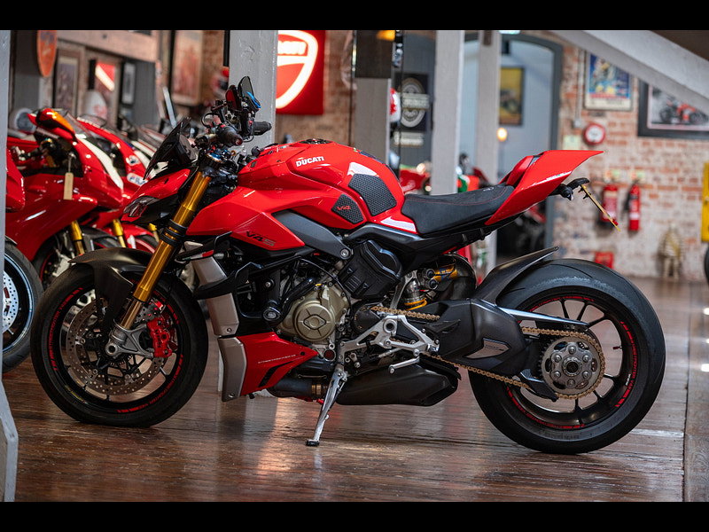 DUCATI Streetfighter V4S *Lots Of Upgrades - 1 Former Keeper* 0dr Manual 2026