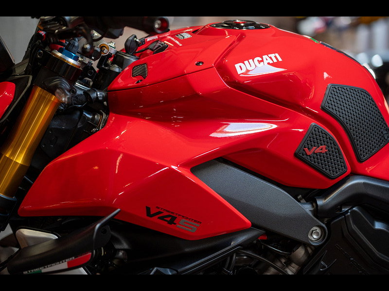 DUCATI Streetfighter V4S *Lots Of Upgrades - 1 Former Keeper* 0dr Manual 2026