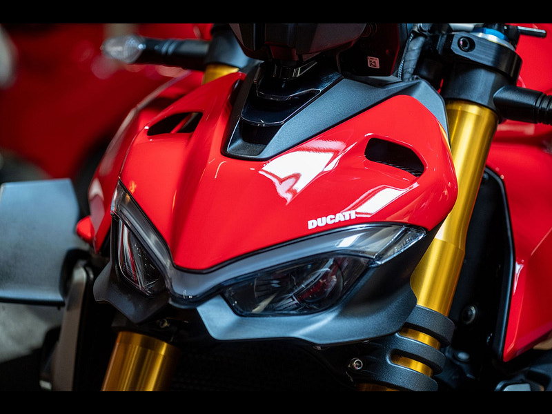 DUCATI Streetfighter V4S *Lots Of Upgrades - Low Miles*  0dr Manual 2026