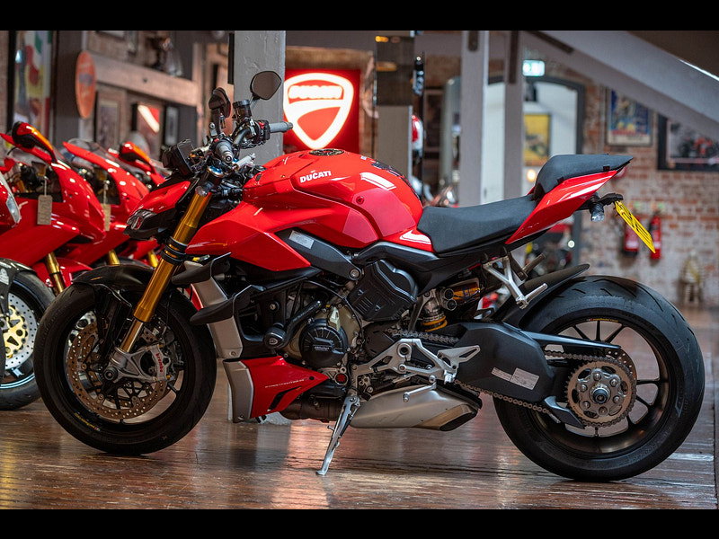 DUCATI Streetfighter V4S *Lots Of Upgrades - Low Miles*  0dr Manual 2026