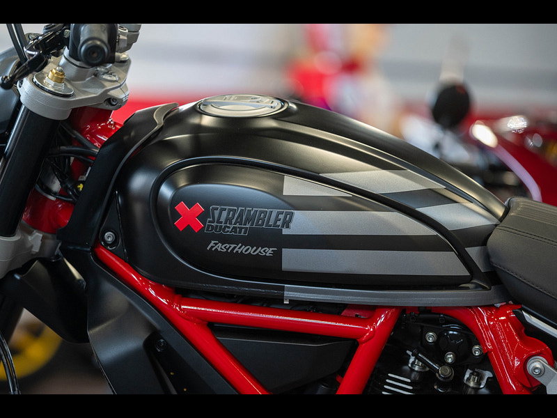 DUCATI Scrambler Desert Sled *Termignoni - Low Mileage* 0dr Manual 2026