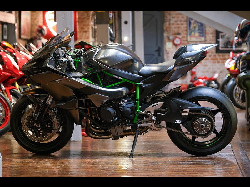 KAWASAKI Ninja H2R Ninja H2R New Old Stock Del Miles 0dr Manual 2026