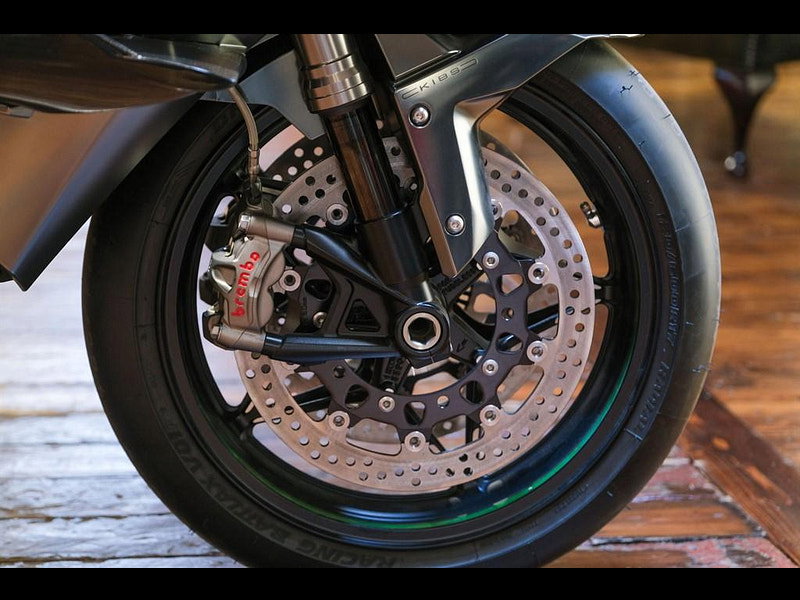 KAWASAKI Ninja H2R Ninja H2R New Old Stock Del Miles 0dr Manual 2026