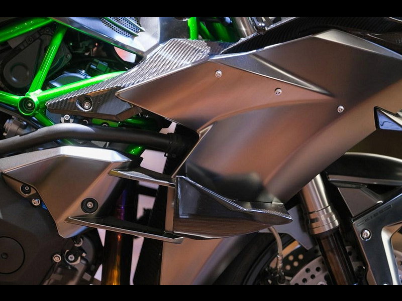 KAWASAKI Ninja H2R Ninja H2R New Old Stock Del Miles 0dr Manual 2026