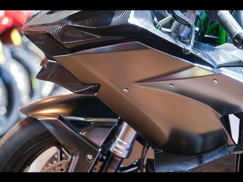 KAWASAKI Ninja H2R Ninja H2R New Old Stock Del Miles 0dr Manual 2026