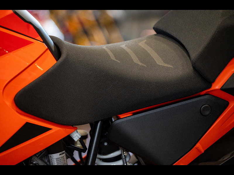 KTM 1290 Super Adventure S 1290 *Top Box - Low Mileage* 0dr Manual 2026