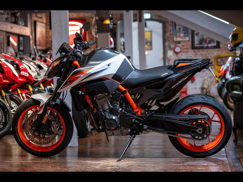 KTM 890 Duke *R Model - Lovely Example* 0dr Manual 2026