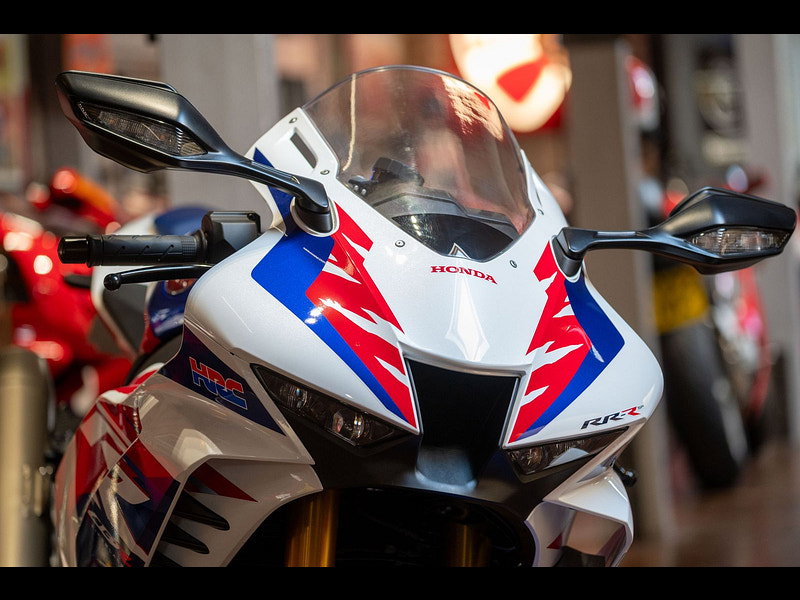 Honda Cbr1000rr fireblade sp *400 Miles From New - 1 Owner*  0dr Manual 2026
