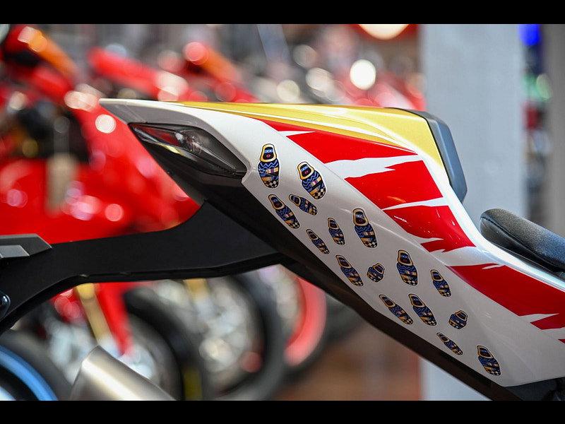Honda Cbr1000rr fireblade sp John McGuiness 100th TT Race Start Replica No.17 0dr Manual 2026