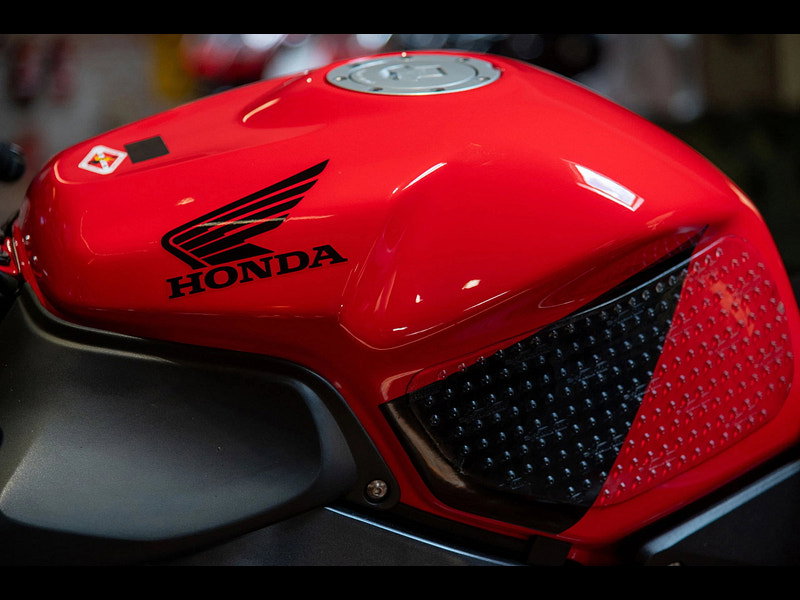 Honda CBR900RR Fireblade *Upgraded Exhaust* 0dr  2026