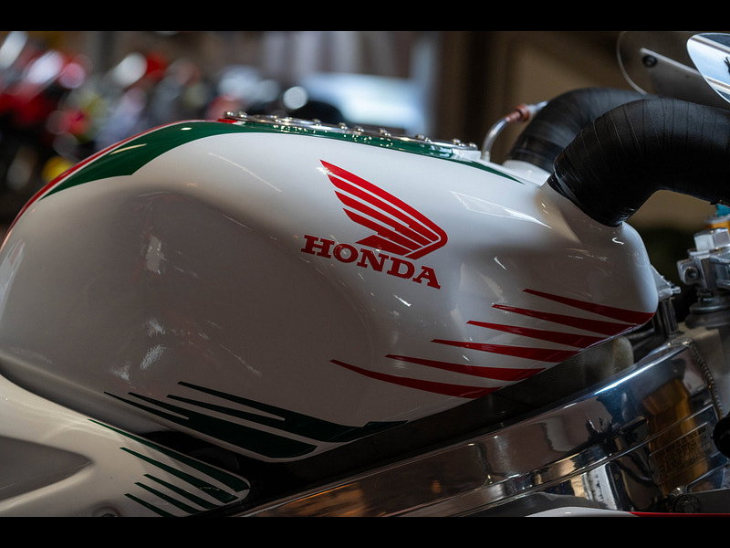 Honda RVF750 RC45 - "Simply The Best" 0dr Manual 2026