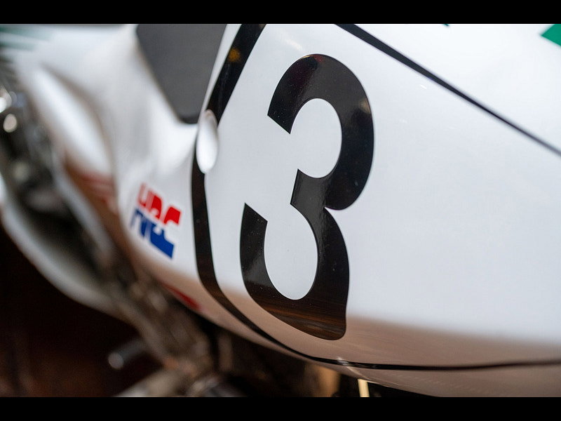 Honda RVF750 RC45 - "Simply The Best" 0dr Manual 2026