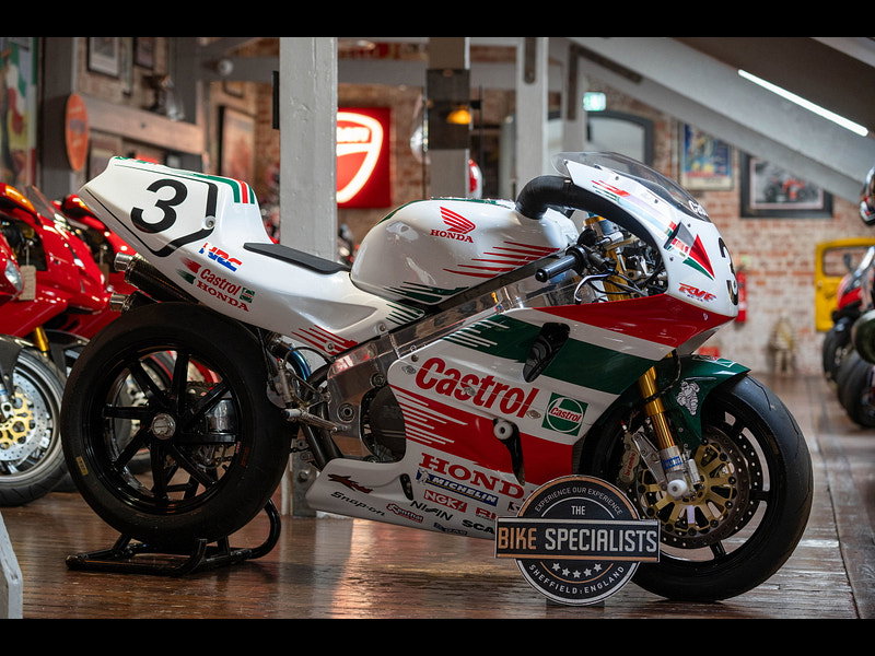 Honda RVF750 RC45 - "Simply The Best" 0dr Manual 2026