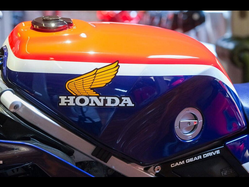 Honda VF1000 VF1000RE Iconic 80's V4 Honda 0dr Manual 2026
