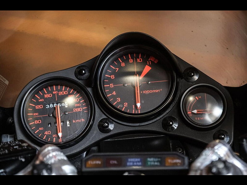 Honda VF1000 VF1000RE Iconic 80's V4 Honda 0dr Manual 2026