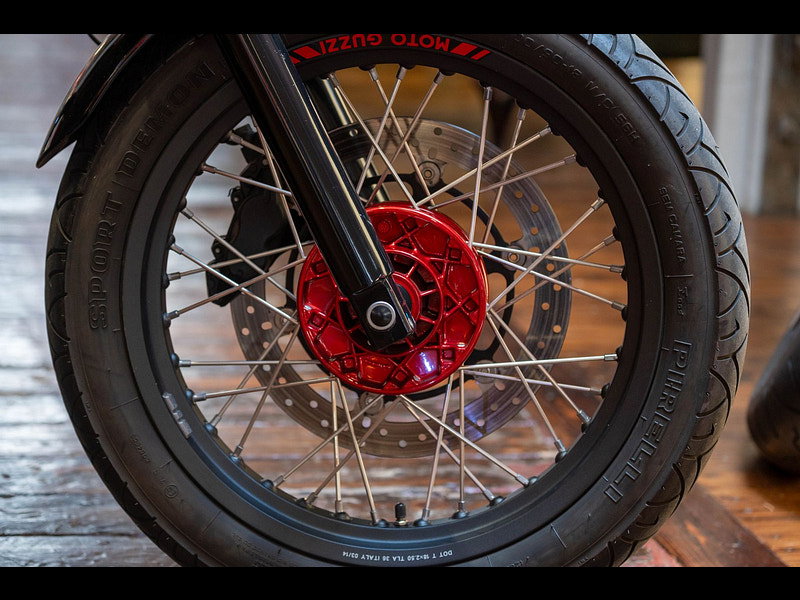 MOTO GUZZI V7 744 Cafe Racer  0dr Manual 2026