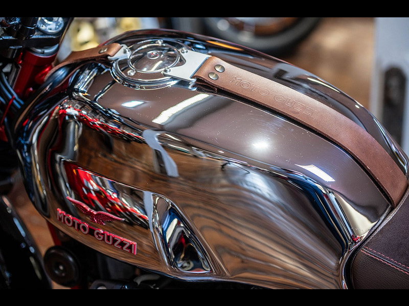 MOTO GUZZI V7 744 Cafe Racer  0dr Manual 2026