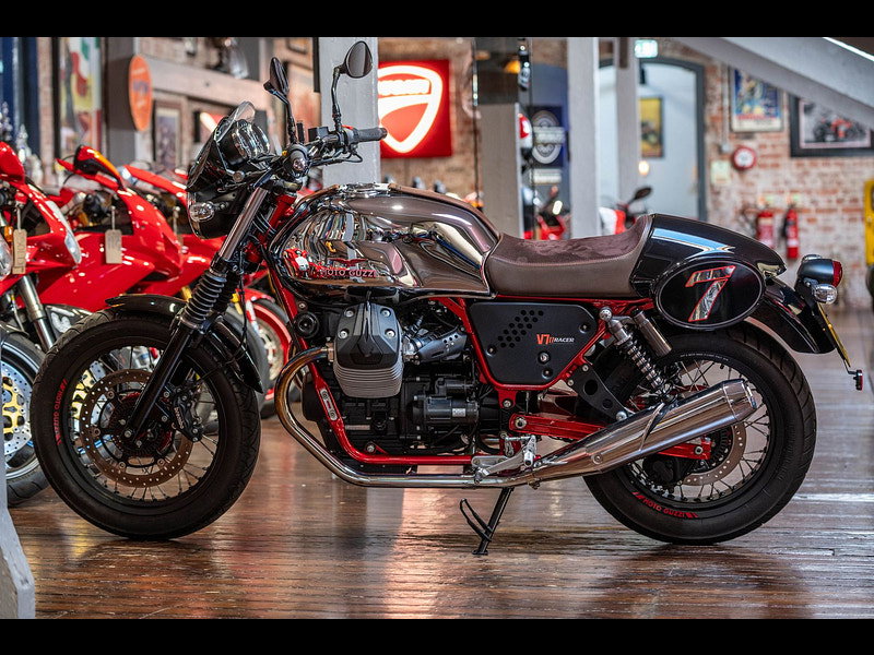 MOTO GUZZI V7 744 Cafe Racer  0dr Manual 2026