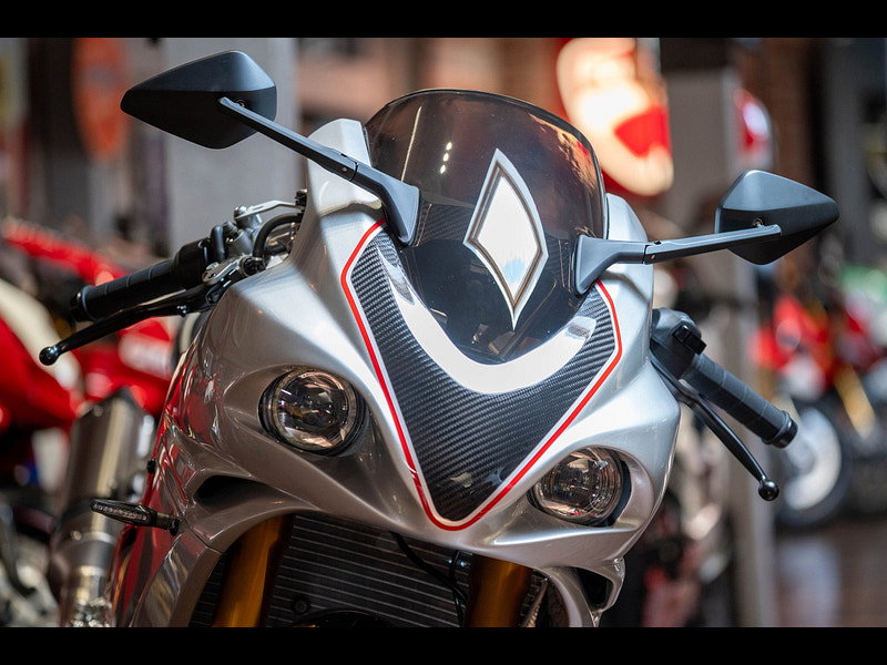 Norton V4 sv *One Owner - PDI Miles* 0dr Manual 2026