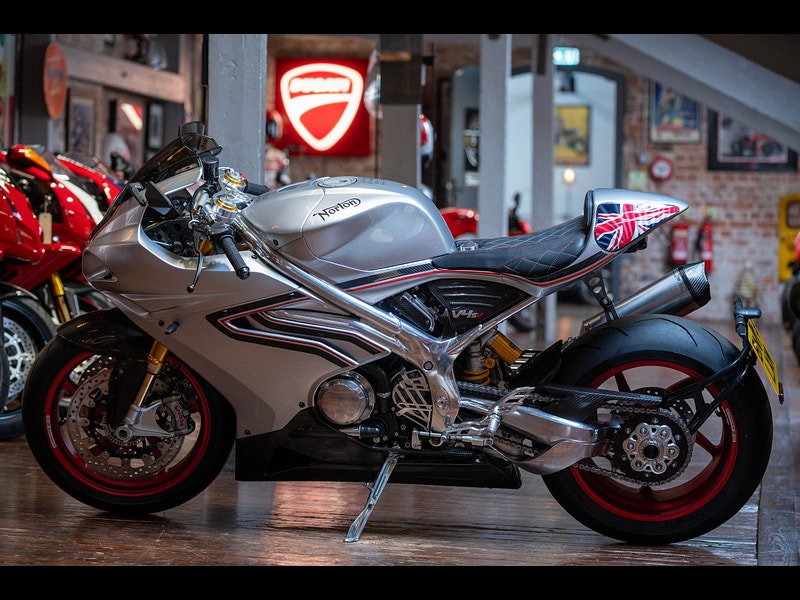 Norton V4 sv 1200 *PDI Miles* 0dr Manual 2026