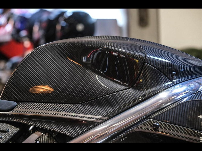 Norton V4 sv Norton V4 SV *Carbon* 0dr Manual 2026