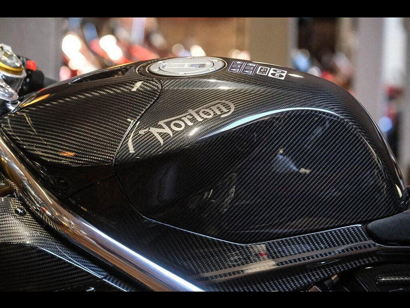 Norton V4 sv Norton V4 SV *Carbon* 0dr Manual 2026