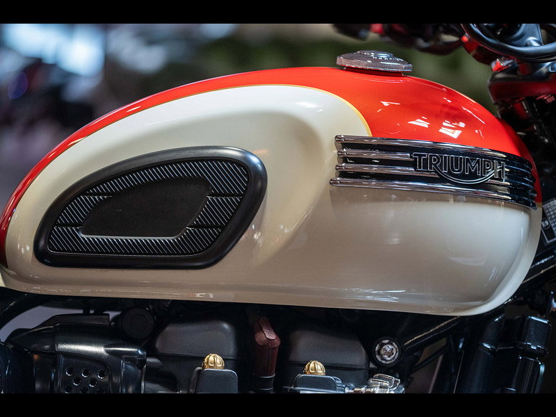 Triumph Bonneville T100 *Stunning Example* 0dr Manual 2026