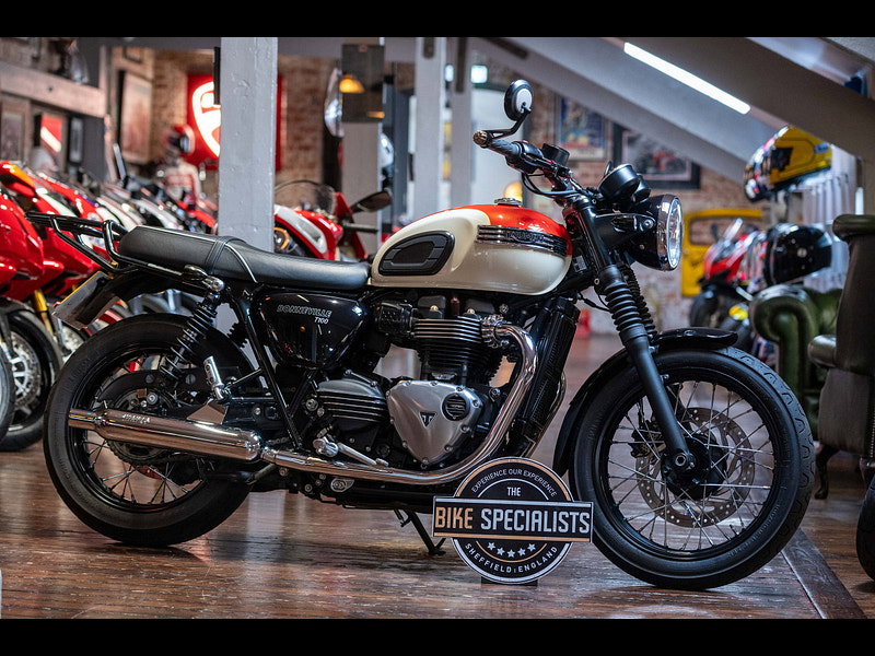 Triumph Bonneville T100 *Stunning Example* 0dr Manual 2026