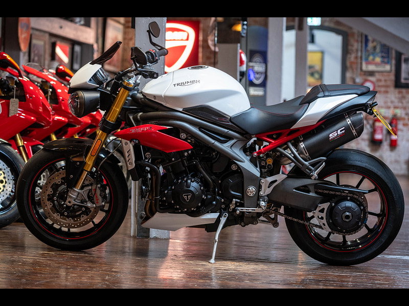 Triumph Speed Triple 1050 *Low Mileage - Stunning Example* 0dr Manual 2026
