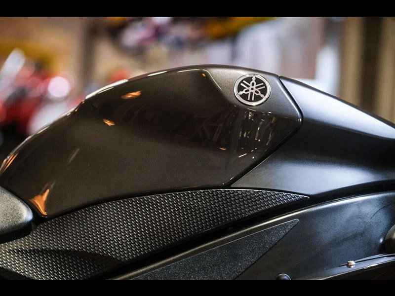 Yamaha R1 *Yamaha YZF R1 - Akrapovic End Cans* 0dr Manual 2026