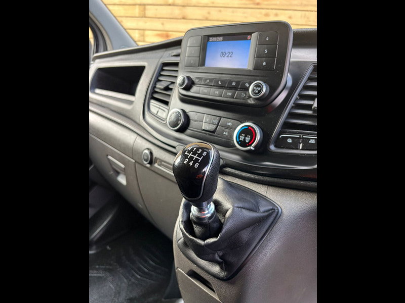 Ford Transit Custom 2.0 300 EcoBlue Leader Panel Van 5dr Diesel Manual L2 H2 Euro 6 (s/s) (130 ps)